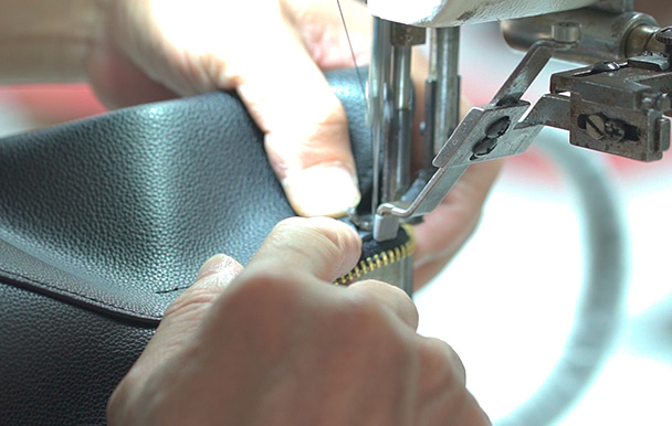 How to identify a manufacturer or a trading company?
