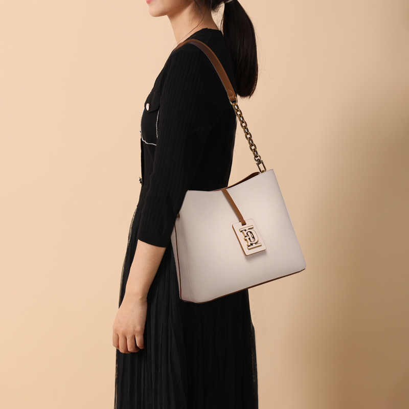 MEDIUM SIZE CUTE UNIQUE SHOULDER BAGS FOR WOMEN