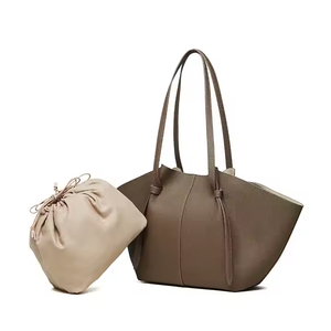 Custom Fashion Top Layer Cowhide Large Capacity Genuine Leather Women's Bat Bag Large Bag Hand-held Wing Tote Bag
