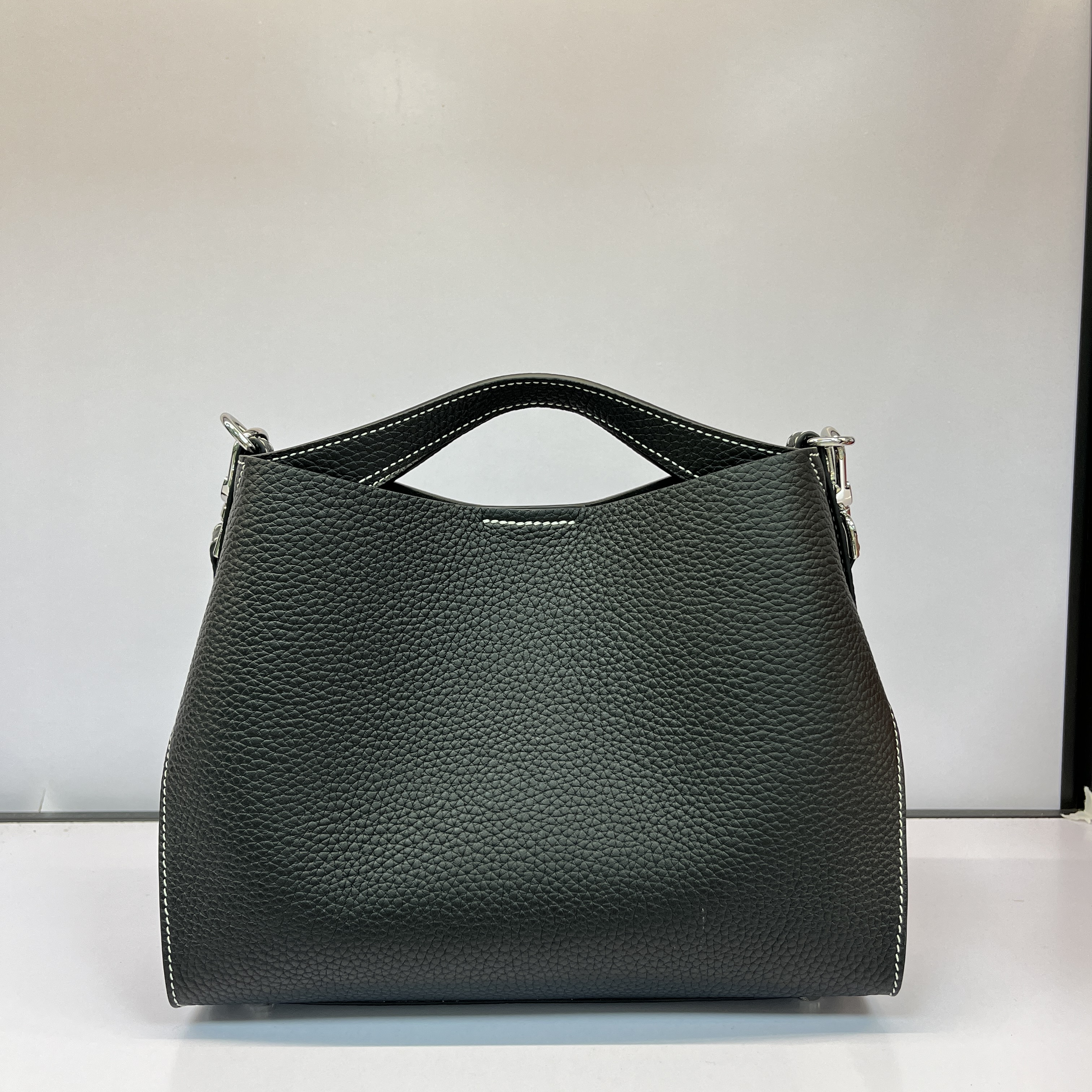 OEM/ODM Elegant Cowhide Square Bucket Crossbody Bag