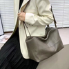 Luxurious Soft Leather Hobo Handbag with Shoulder Strap for Women