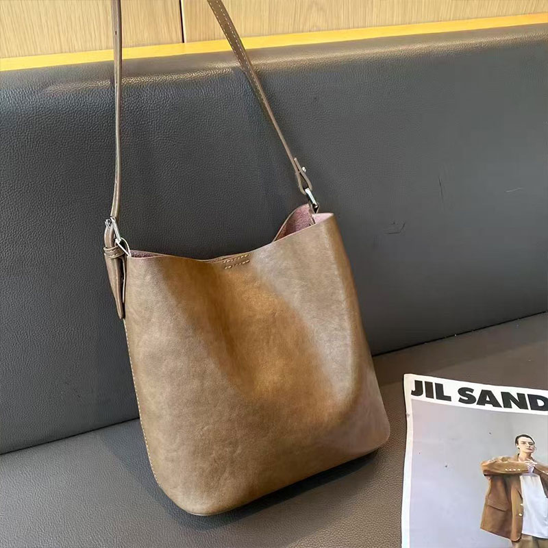 Custom Shoulder Bag Simple Women's Single Crossbody Leather Bucket Bag 