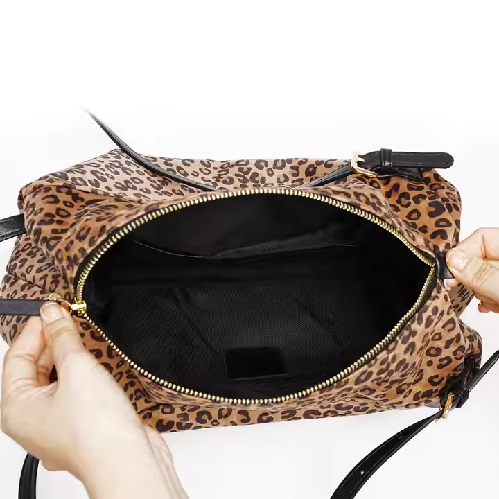 Custom Fashion retro cowhide real leather women's bag Leather shoulder bag women's crossbody bag