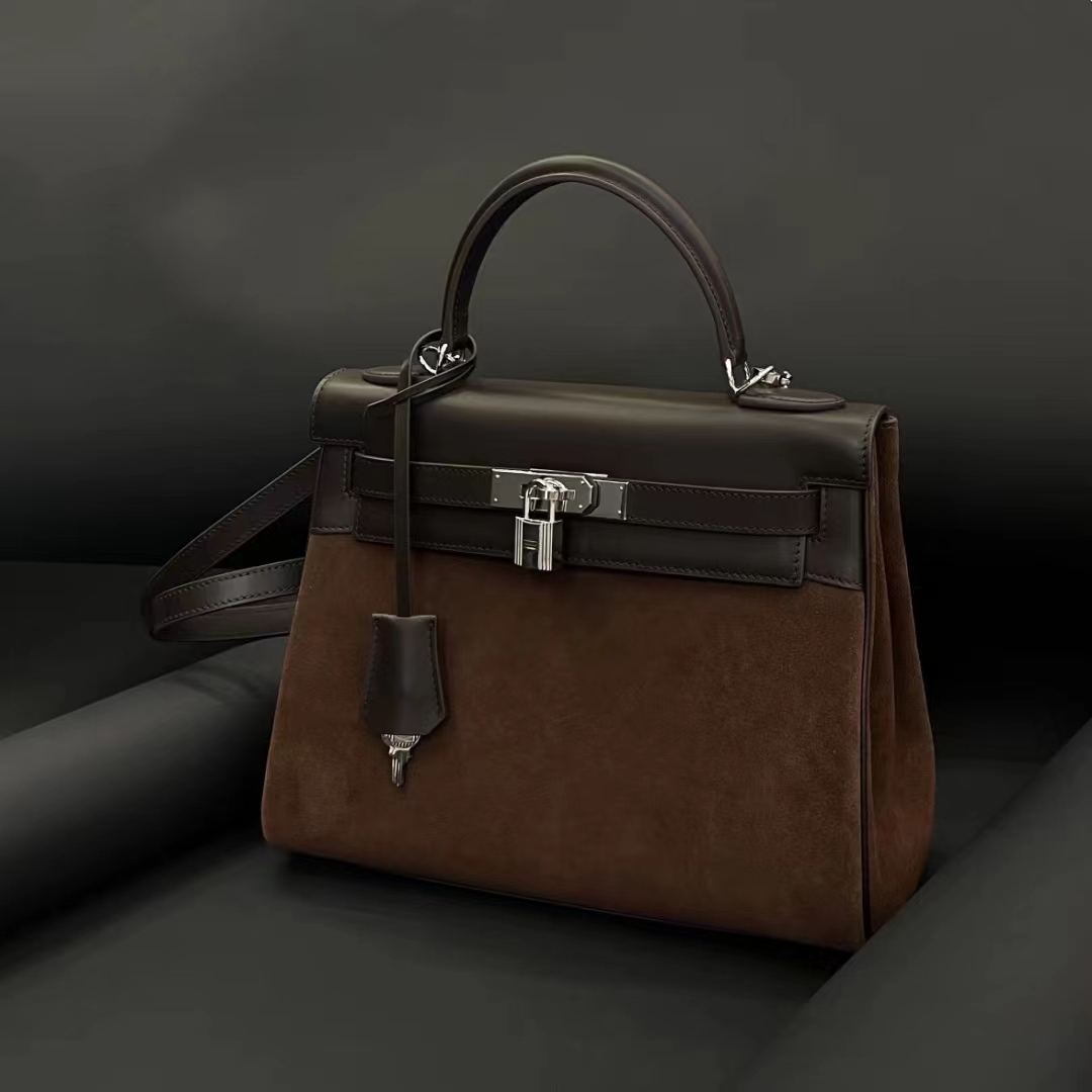 FASHIONABLE LADIES HANDMADE GENUINE LEATHER HANDBAG